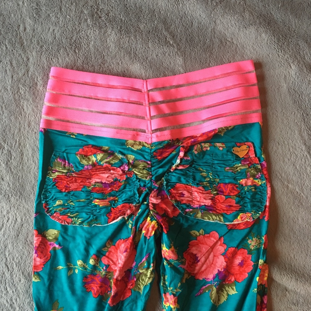 Cute Booty Lounge LeggingsMedium*read description